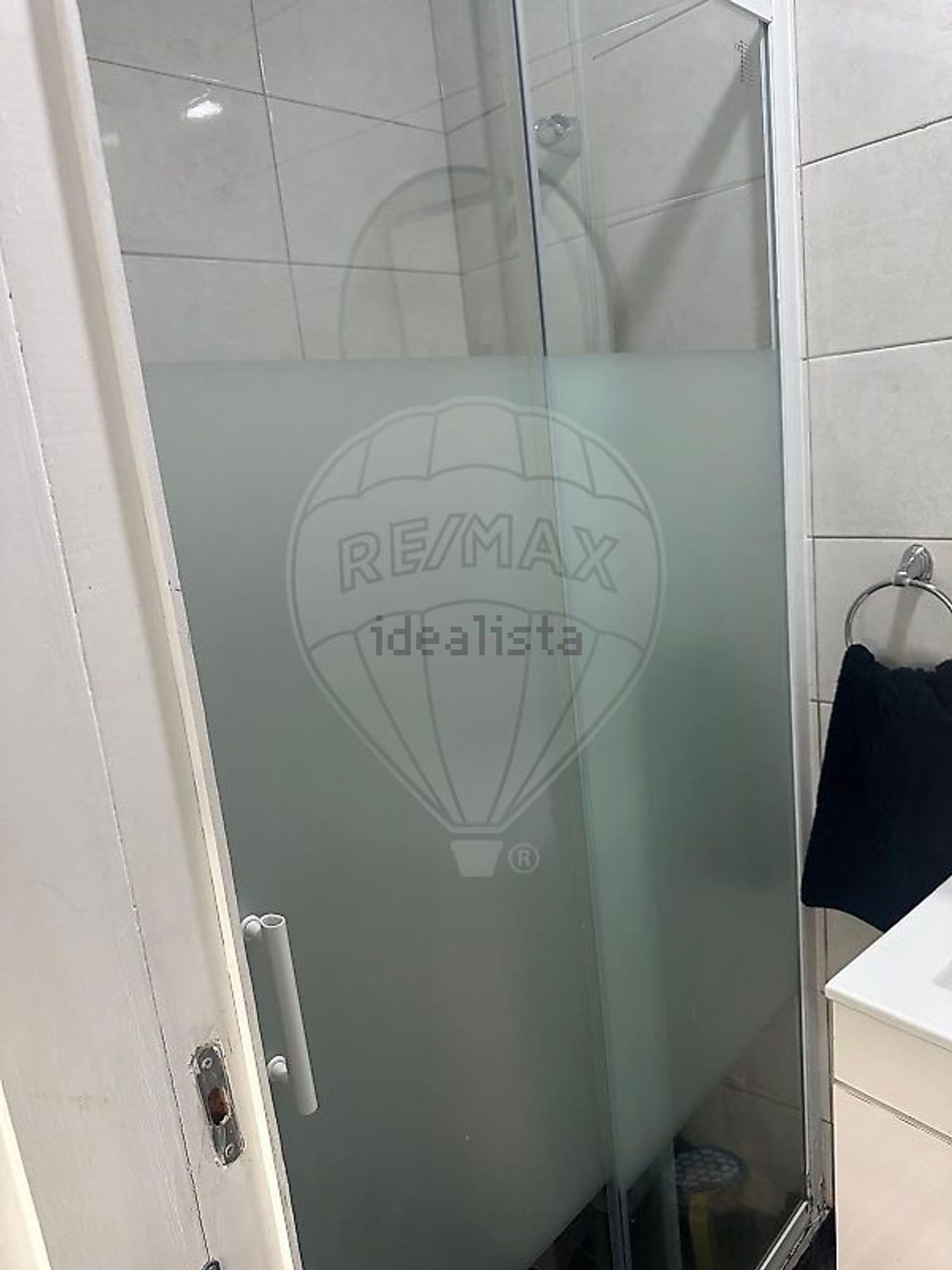 小楼房或独栋别墅出售在 Circular de Sub-ribas, 66 - 卫生间