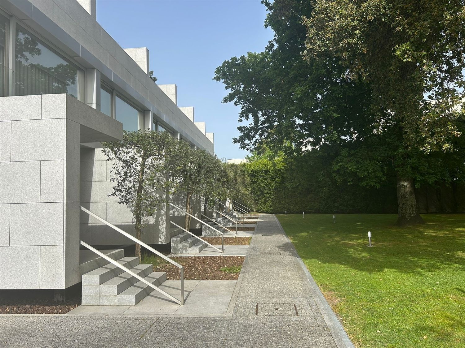 小楼房或独栋别墅出售在 Cooperativa dos Arquitectos - Fonte da Moura - Pedra Verde - 楼梯