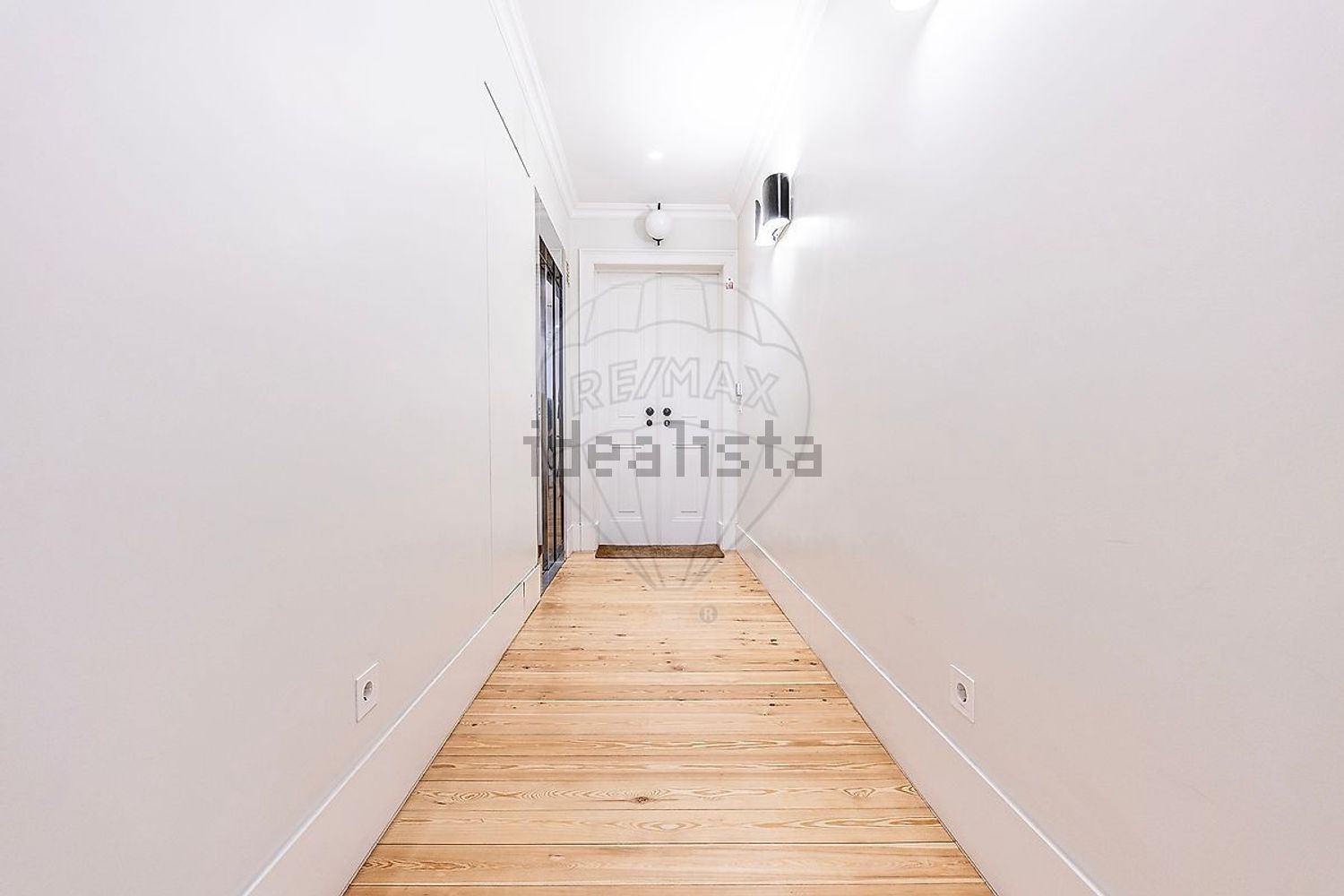 公寓 t2出售在Avenida António Augusto de Aguiar - 过道