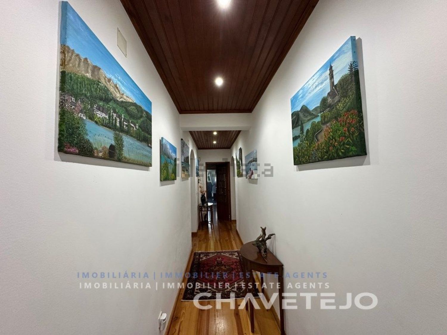 小楼房或独栋别墅出售在Rua Olival, 18 - 过道