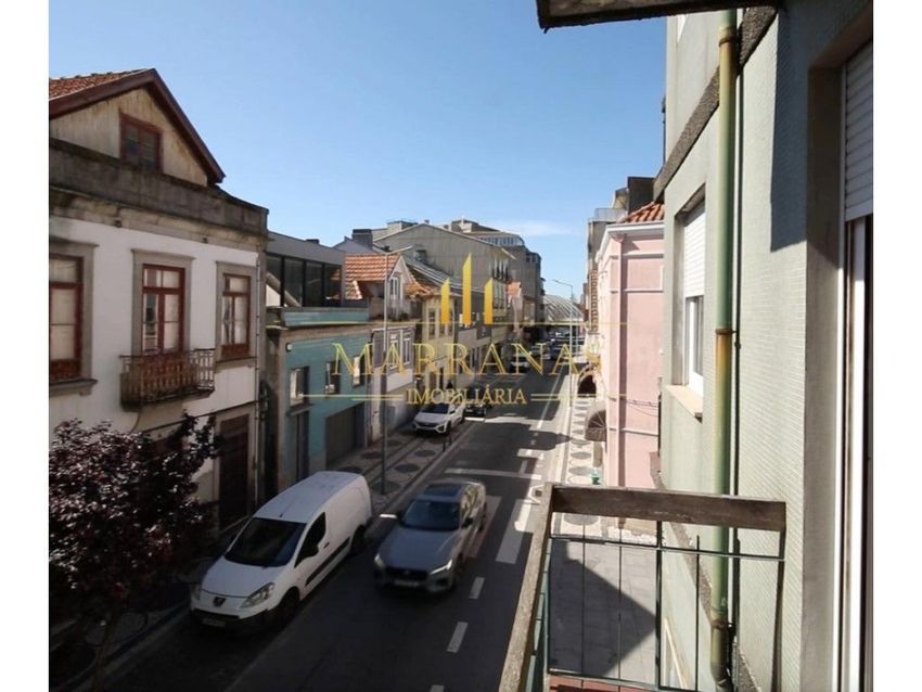 公寓 t3出售在Rua Álvaro Castelões, 269