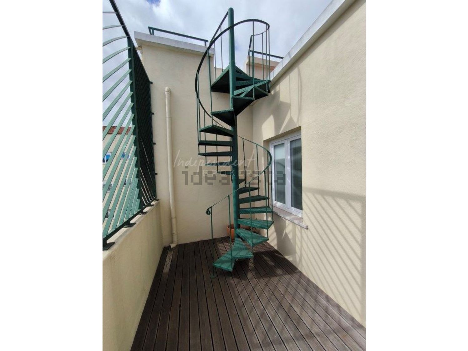 出租公寓 t4在Avenida António Augusto de Aguiar, 27 D - 详情