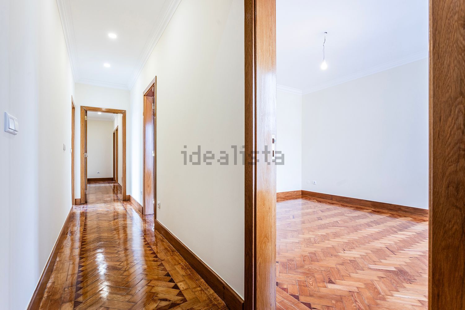 出租公寓 t4在Avenida de Roma - 过道