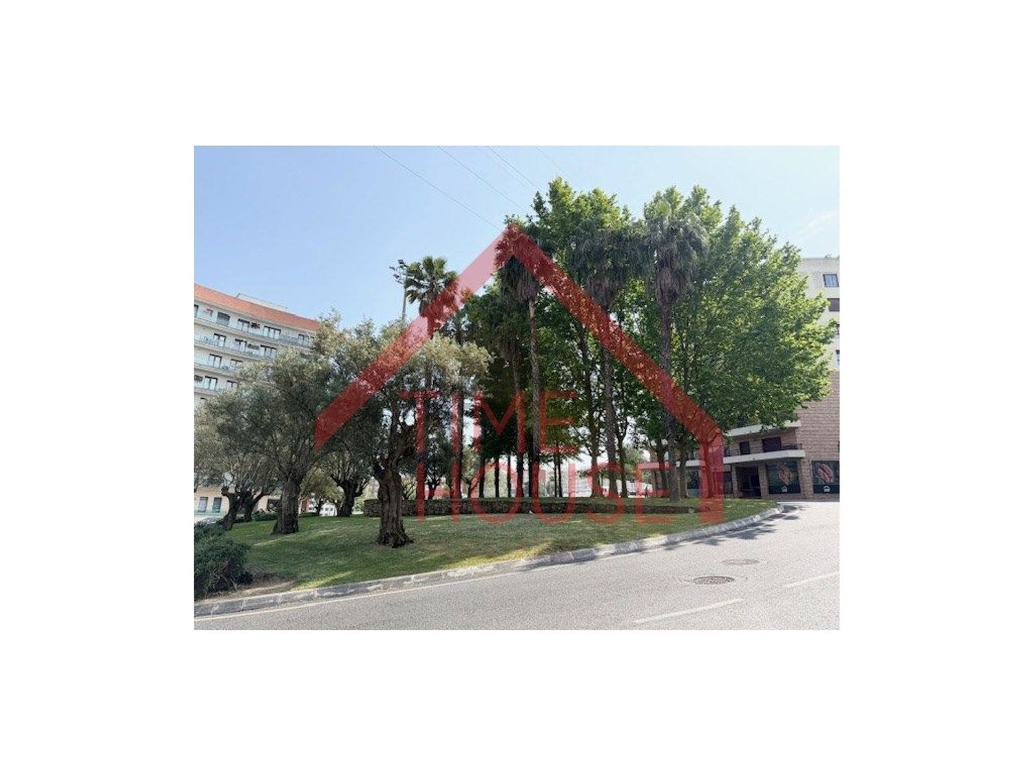 公寓 t3出售在Praça de Portugal - 花园