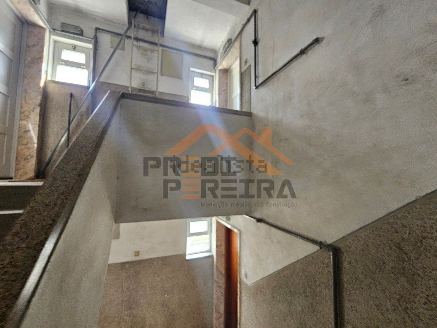 公寓 t2出售在Rua Pedro de Queirós Pereira - 详情