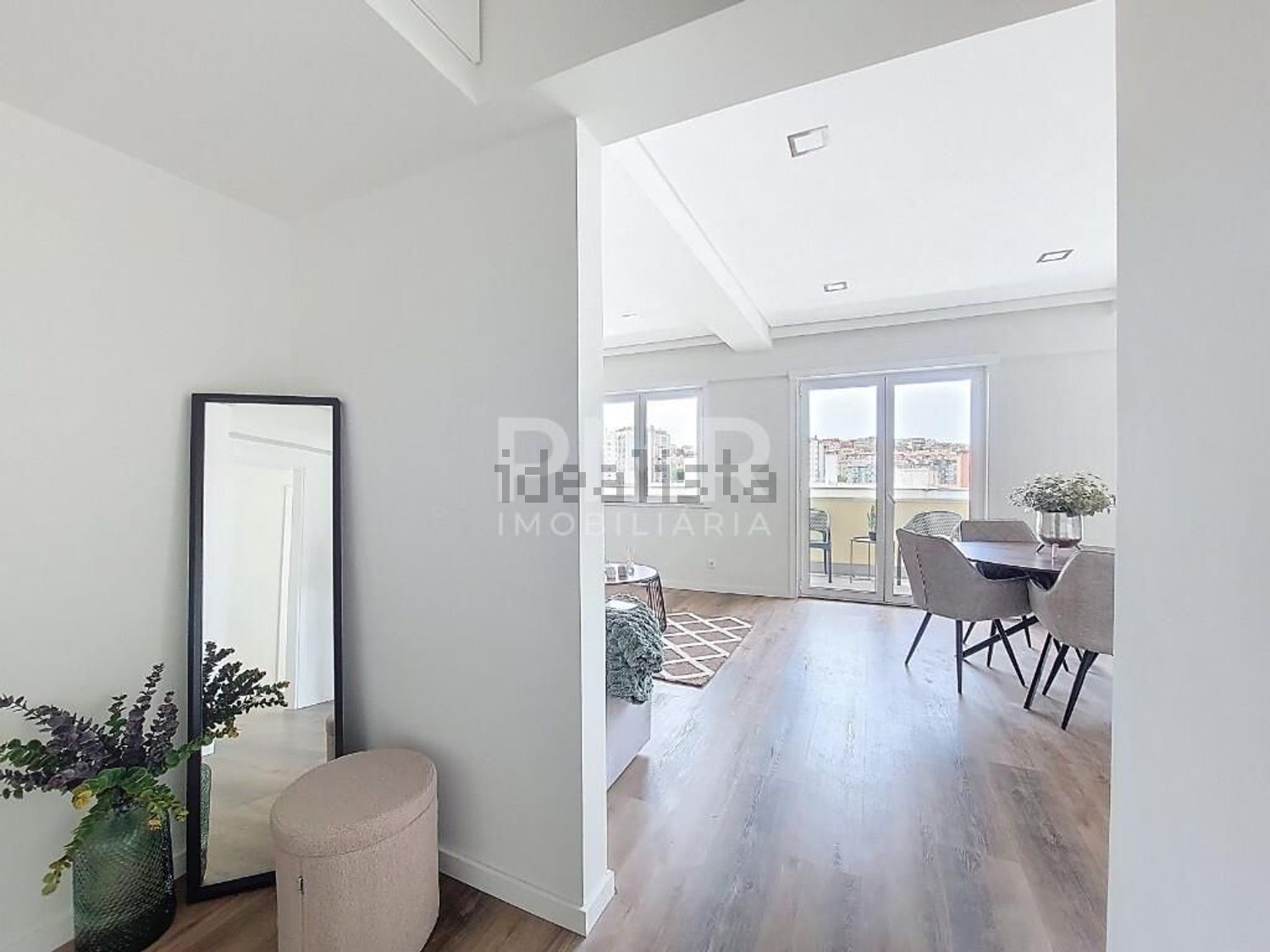 公寓 t3出售在 Bairro de Santa Cruz - 客厅