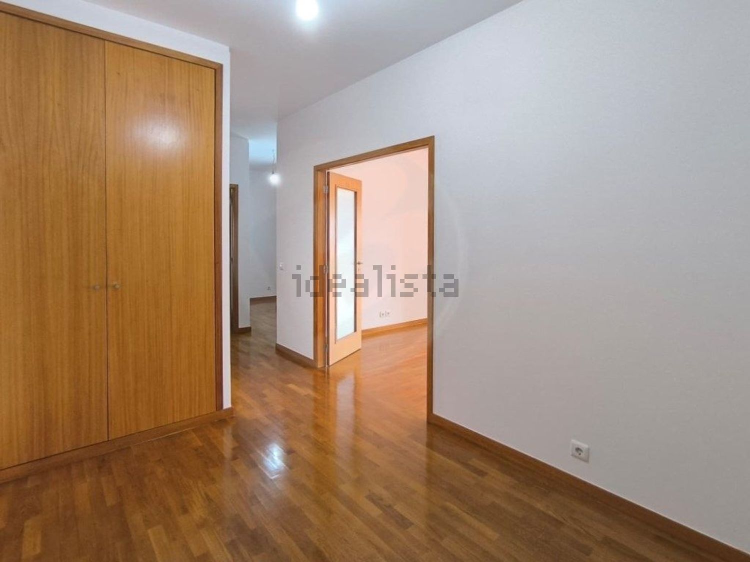 公寓 t3出售在Avenida Repatriamento dos Poveiros, 943 - 居住