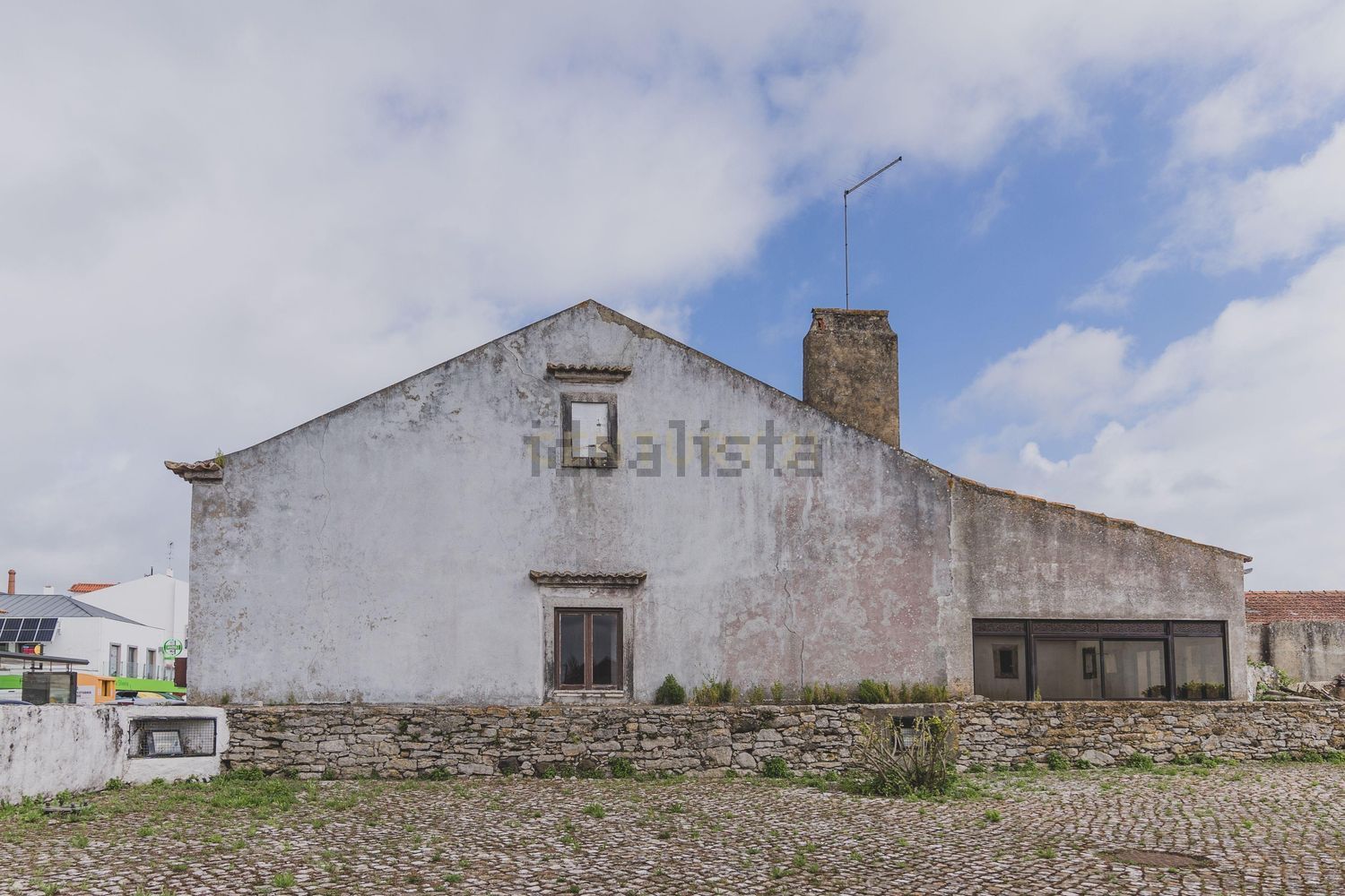 小楼房或独栋别墅出售在Largo Francisco Duarte Prego, 8 - 外立面