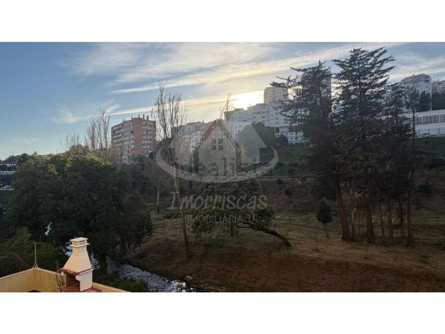 公寓 t4出售在Avenida Miguel Bombarda - 视线