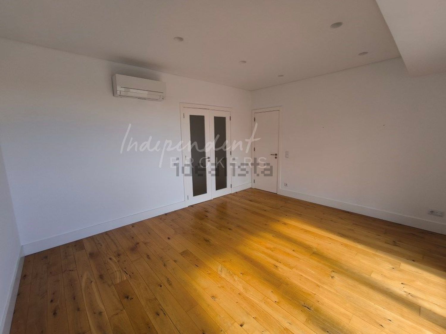 出租公寓 t4在Avenida António Augusto de Aguiar, 27 D - 居住