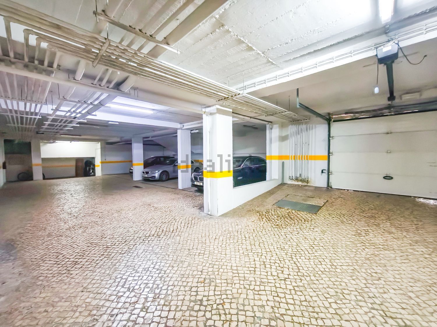 公寓 t3出售在Rua Olivença - 停车位