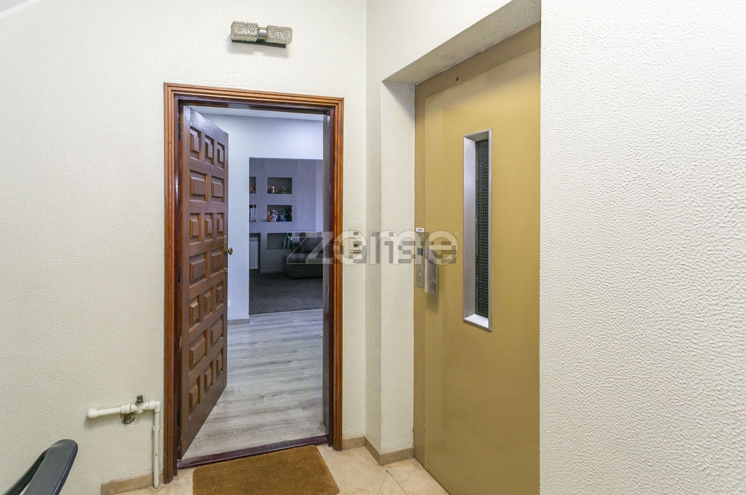 公寓 t3出售在Avenida Vasco da Gama, 659 - 过道