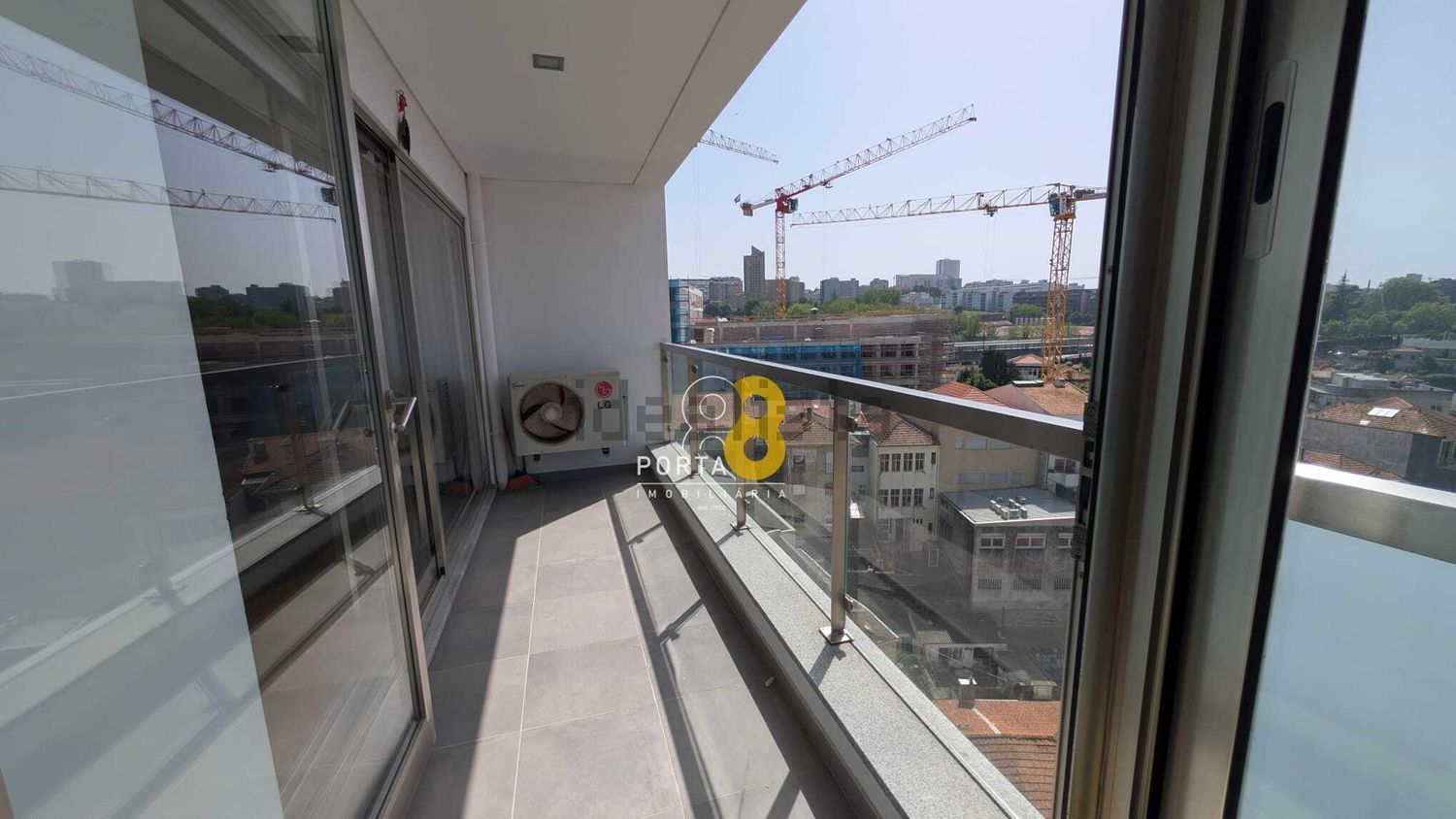 出租公寓 t4在Avenida da República, 274 - 阳台