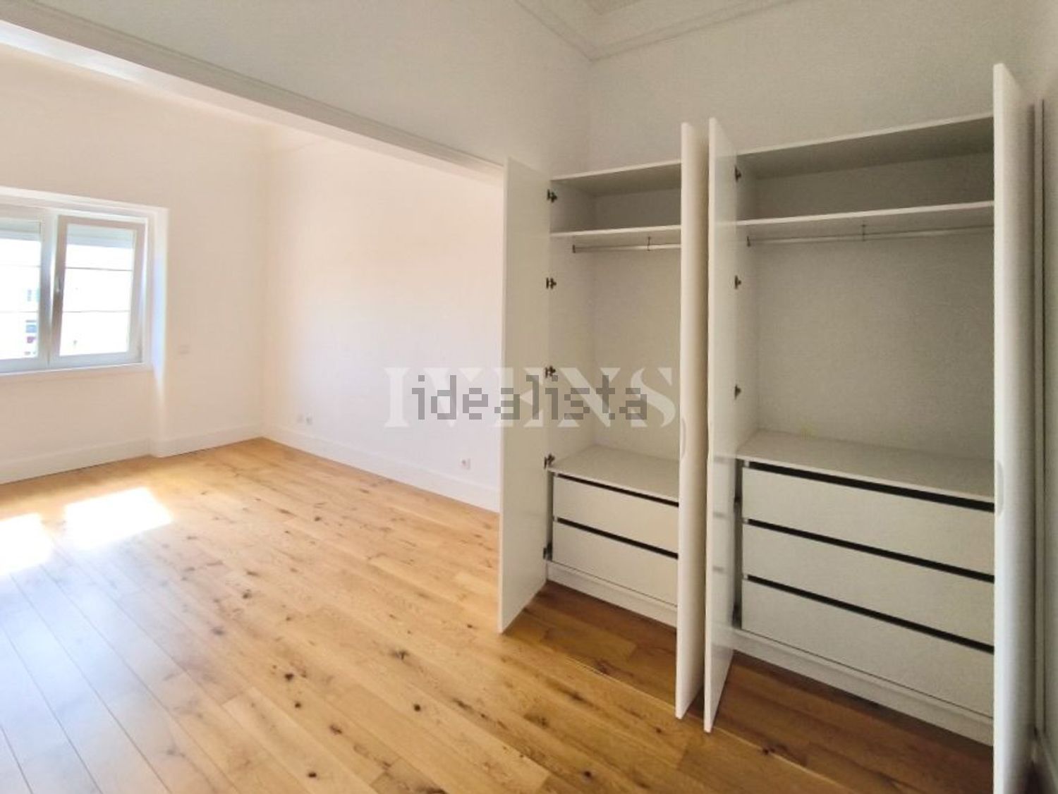 出租公寓 t4在 Bairro Azul - Parque Eduardo VII - 试衣间