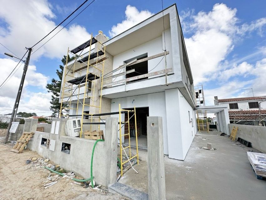 双拼别墅出售在 Quinta das Laranjeiras