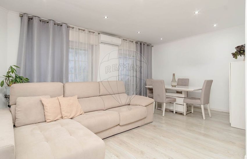 公寓 t2出售在Rua Cidade de Almada