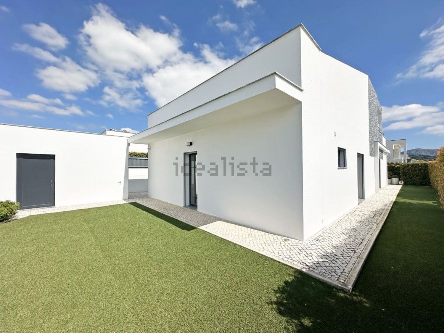 小楼房或独栋别墅出售在 Vila Nogueira de Azeitão - 外立面