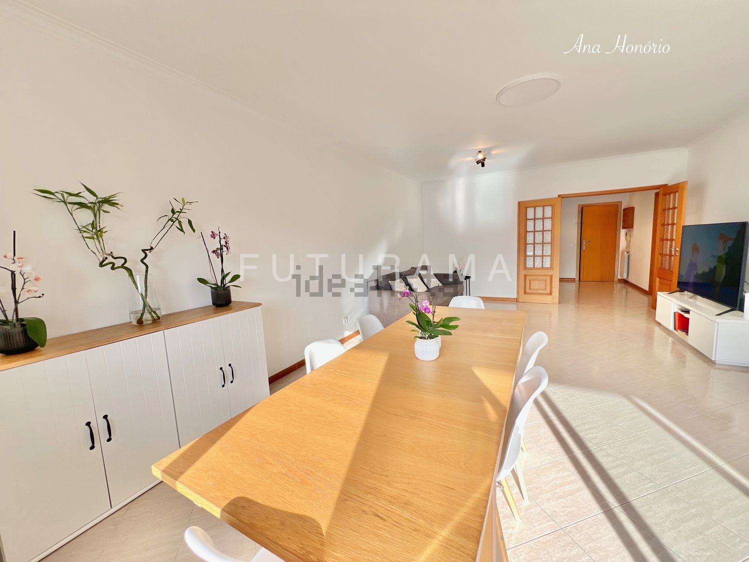 公寓 t3出售在Avenida Infante Dom Henrique - 客厅