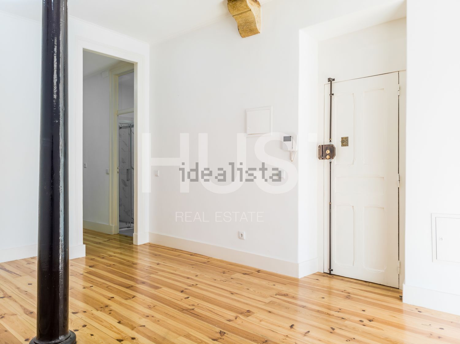 出租公寓 t2在Rua das Escolas Gerais, 88 - 客厅