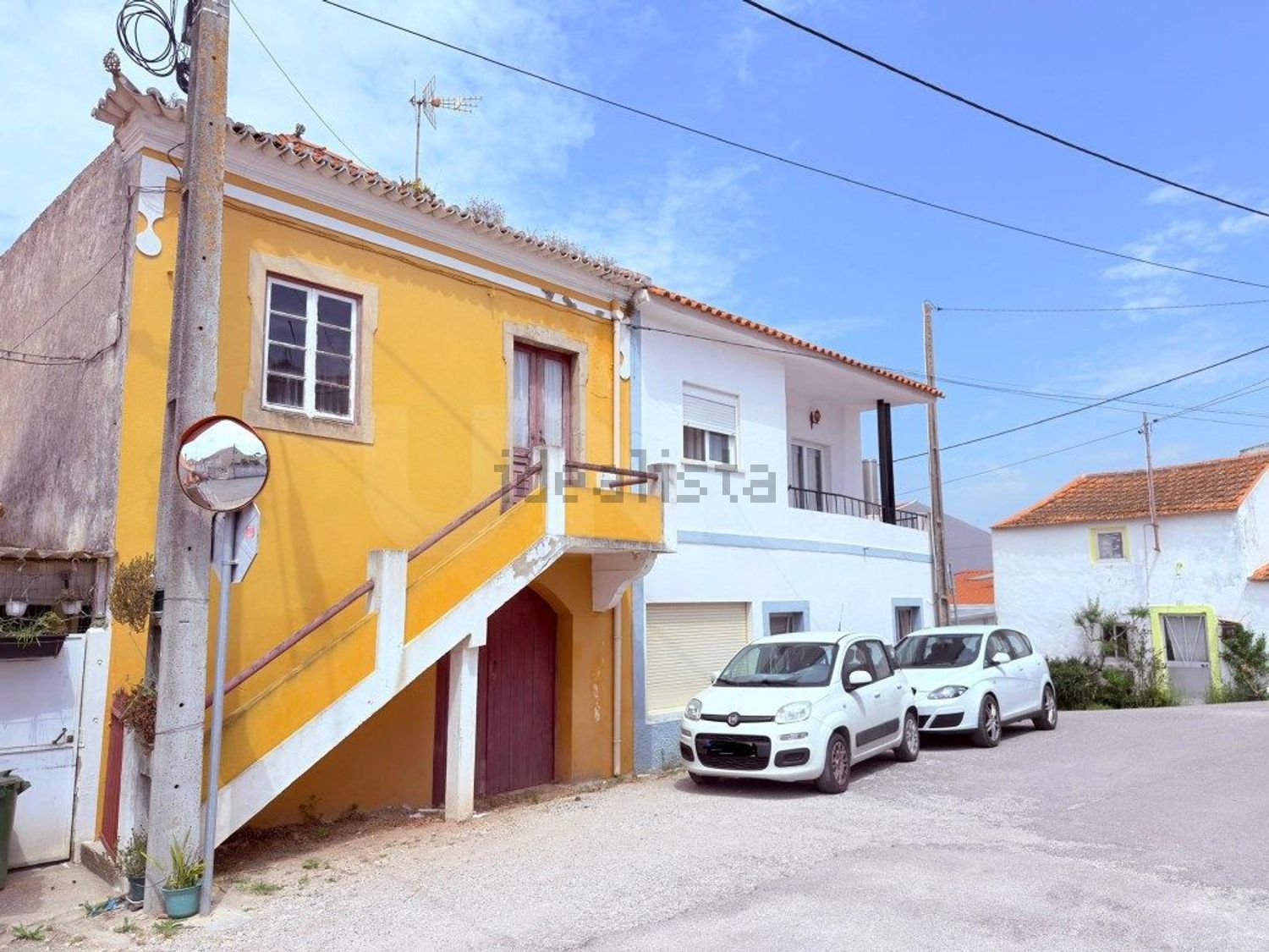小楼房或独栋别墅出售在Estrada da Granjola, 48 - 外立面