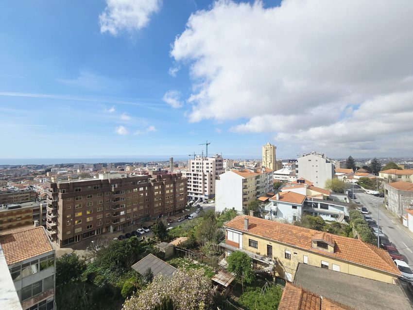 公寓 t3出售在Rua Clube Caçadores