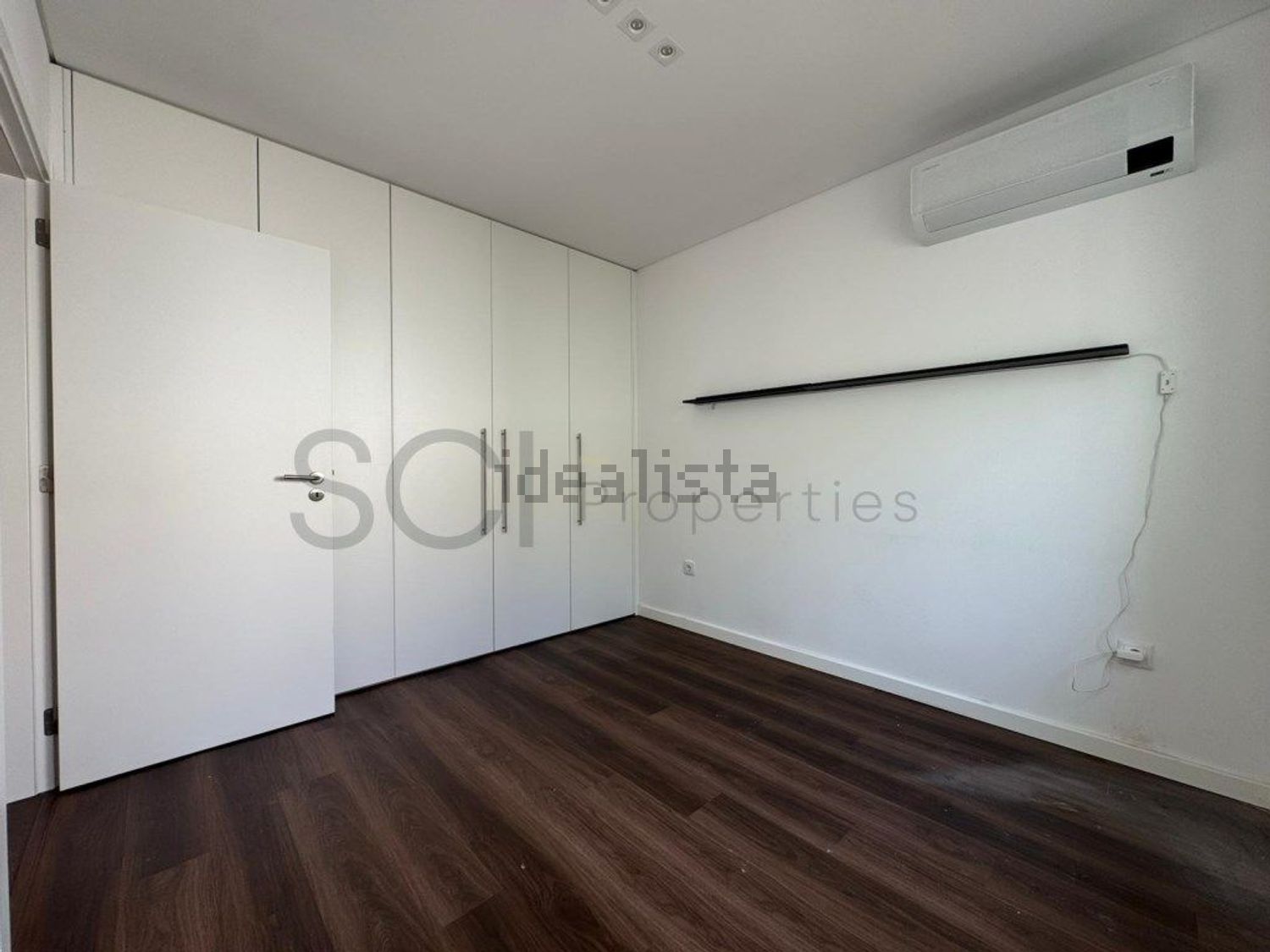 公寓 t2出售在Rua Sociedade Filarmónica Incrível Almadense - 卧室