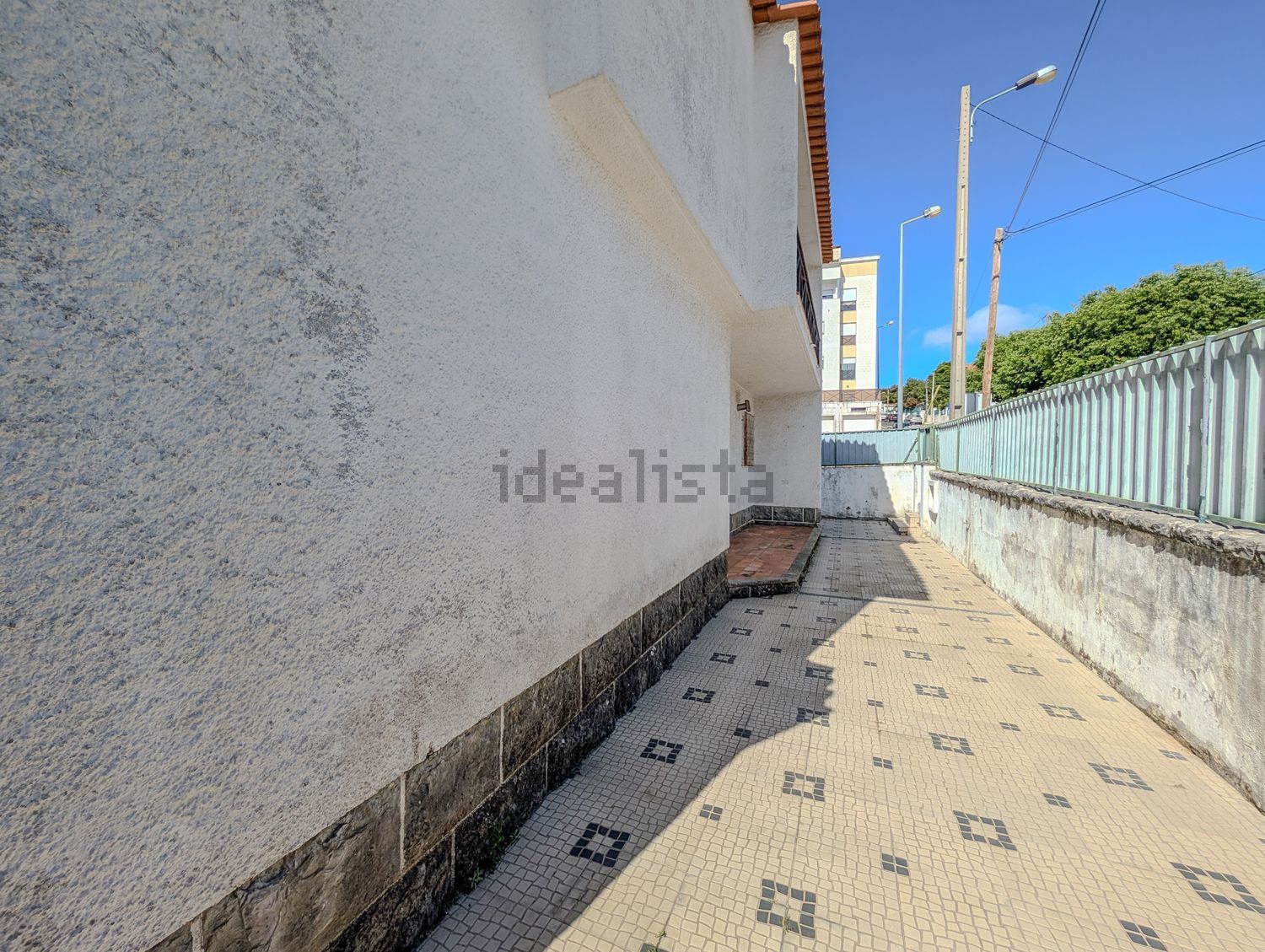 出租小楼房或独栋别墅在Rua Oliveira do Conde, 23 - 阳台