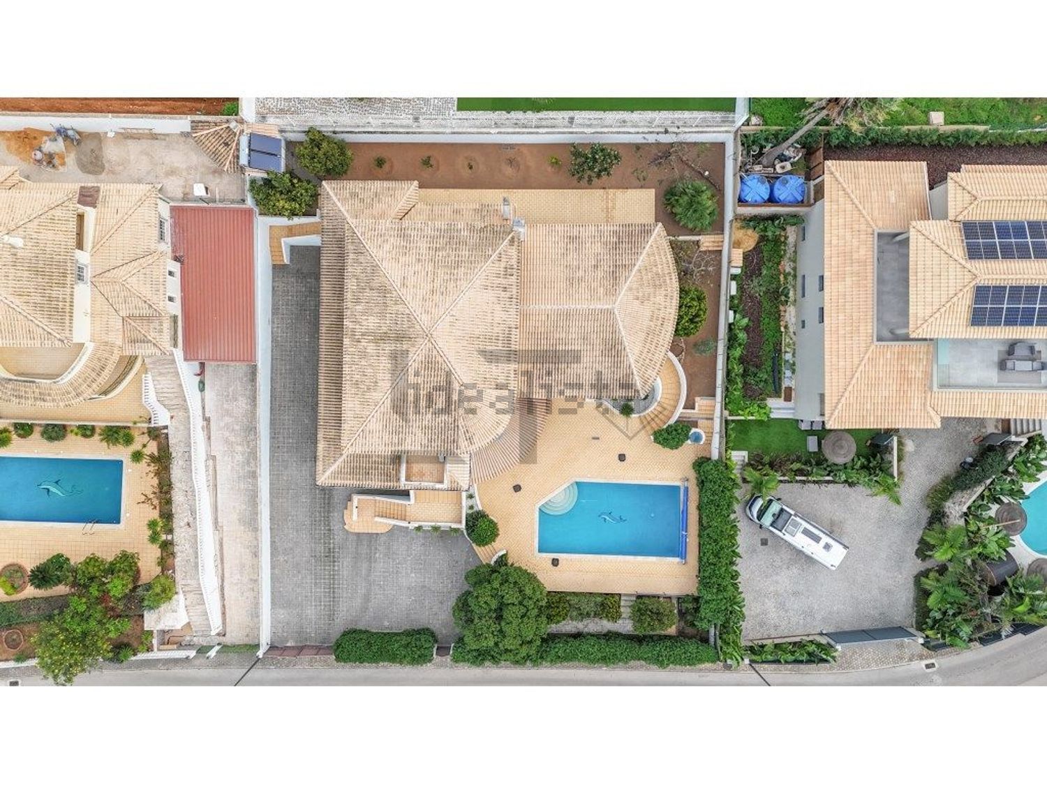 小楼房或独栋别墅出售在Rua Mouzinho de Albuquerque - 平面图