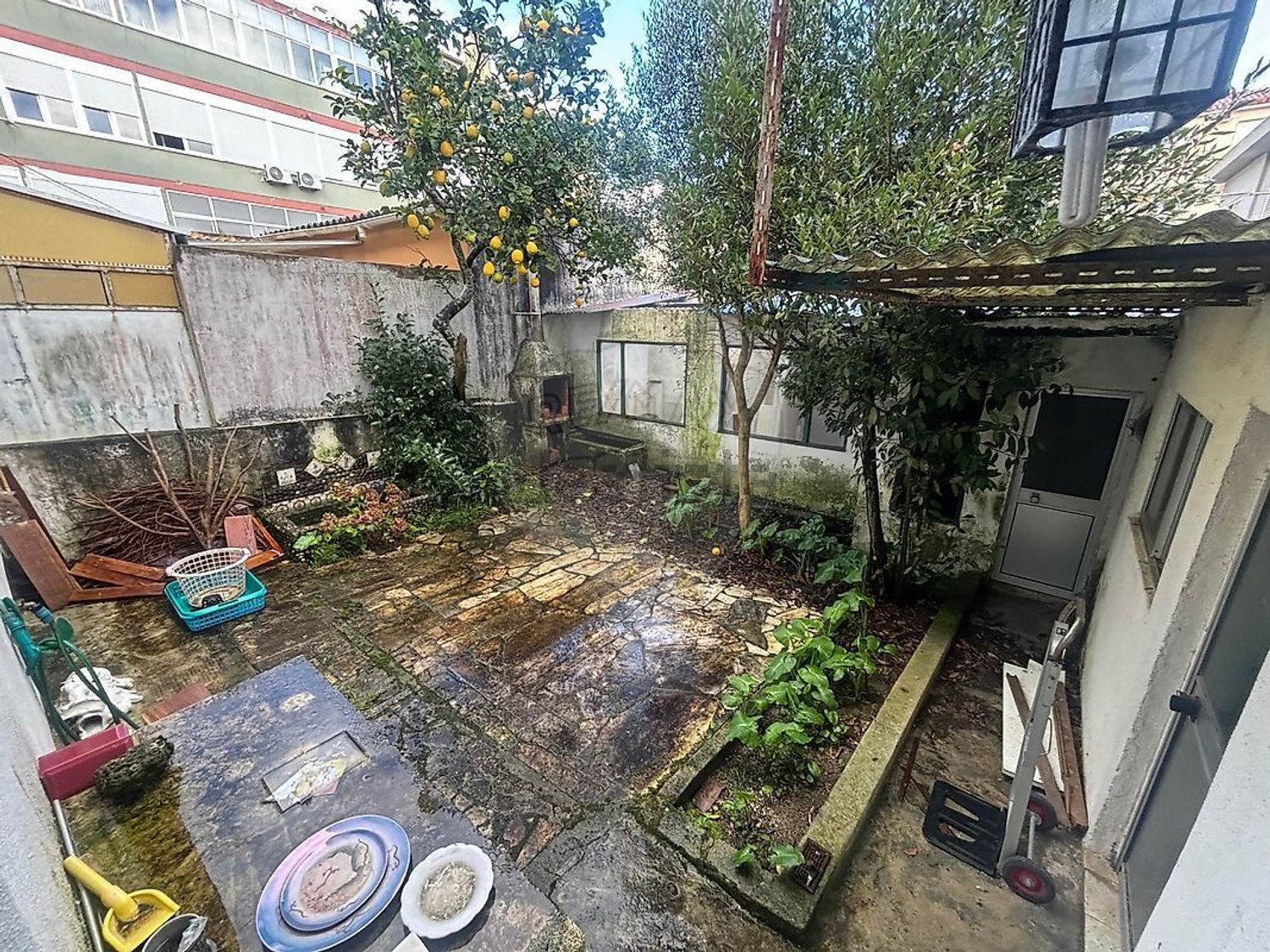 小楼房或独栋别墅出售在Praceta Jardim António Sérgio - 花园