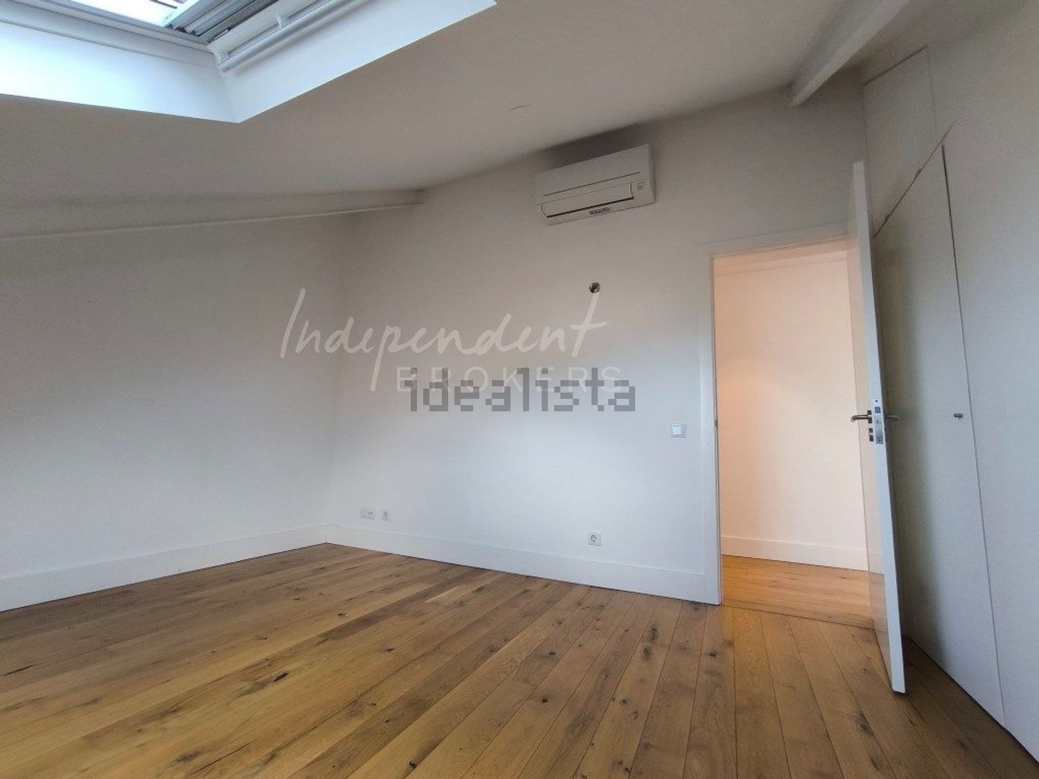 出租公寓 t4在Avenida António Augusto de Aguiar, 27 D - 居住