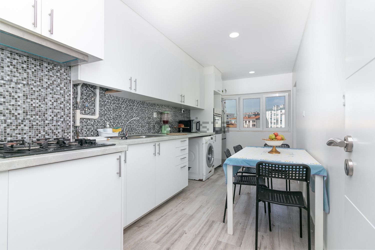 公寓 t3出售在 Centro de Arrentela - 厨房
