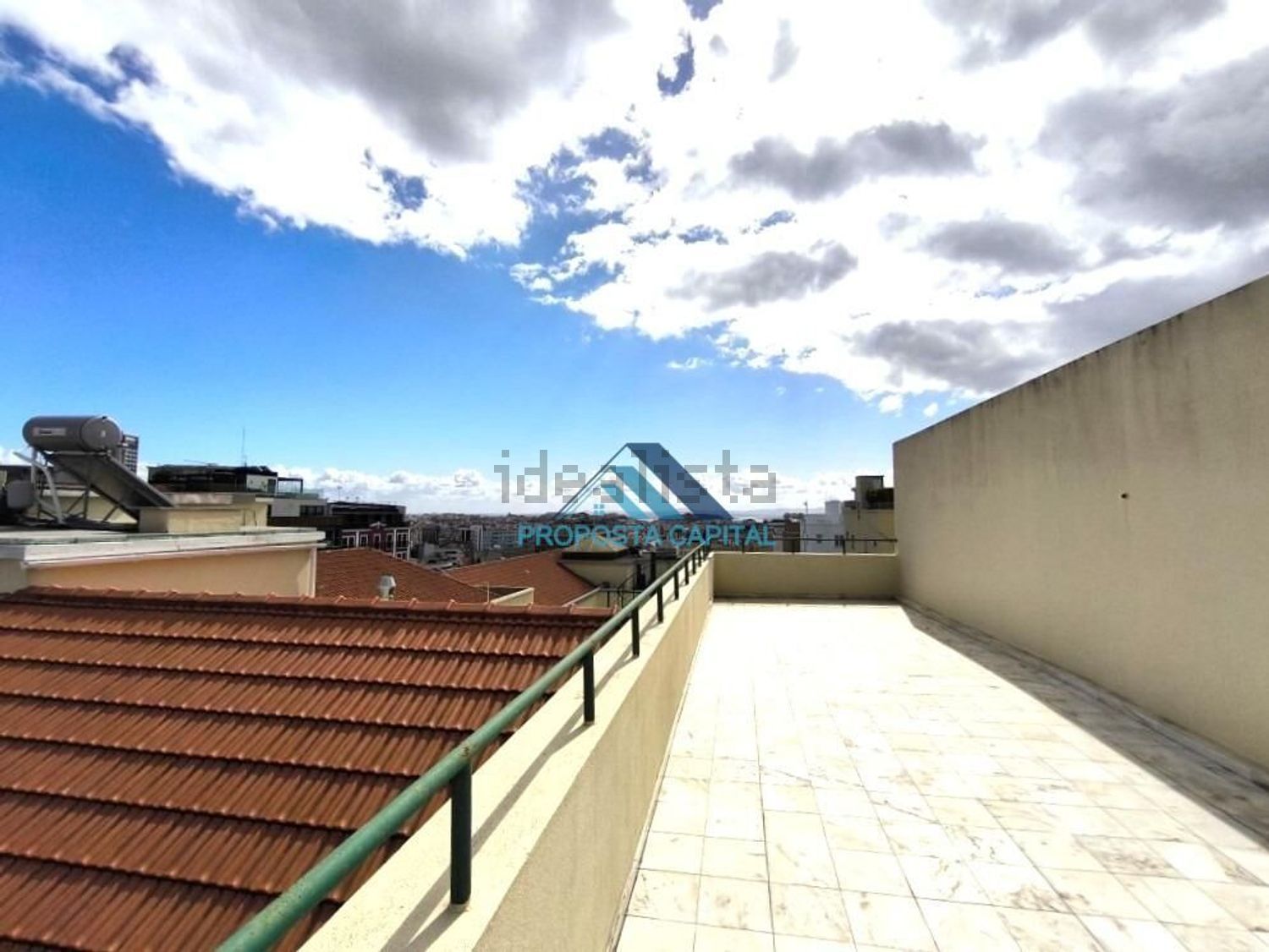 出租公寓 t4在 Bairro Azul - Parque Eduardo VII - 阳台