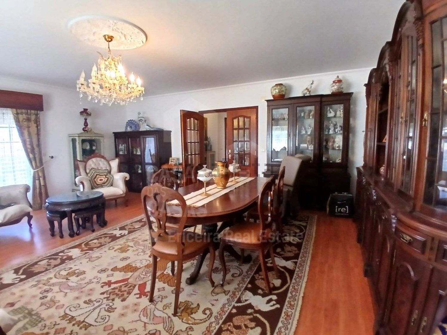小楼房或独栋别墅出售在 Santo Isidoro - 客厅