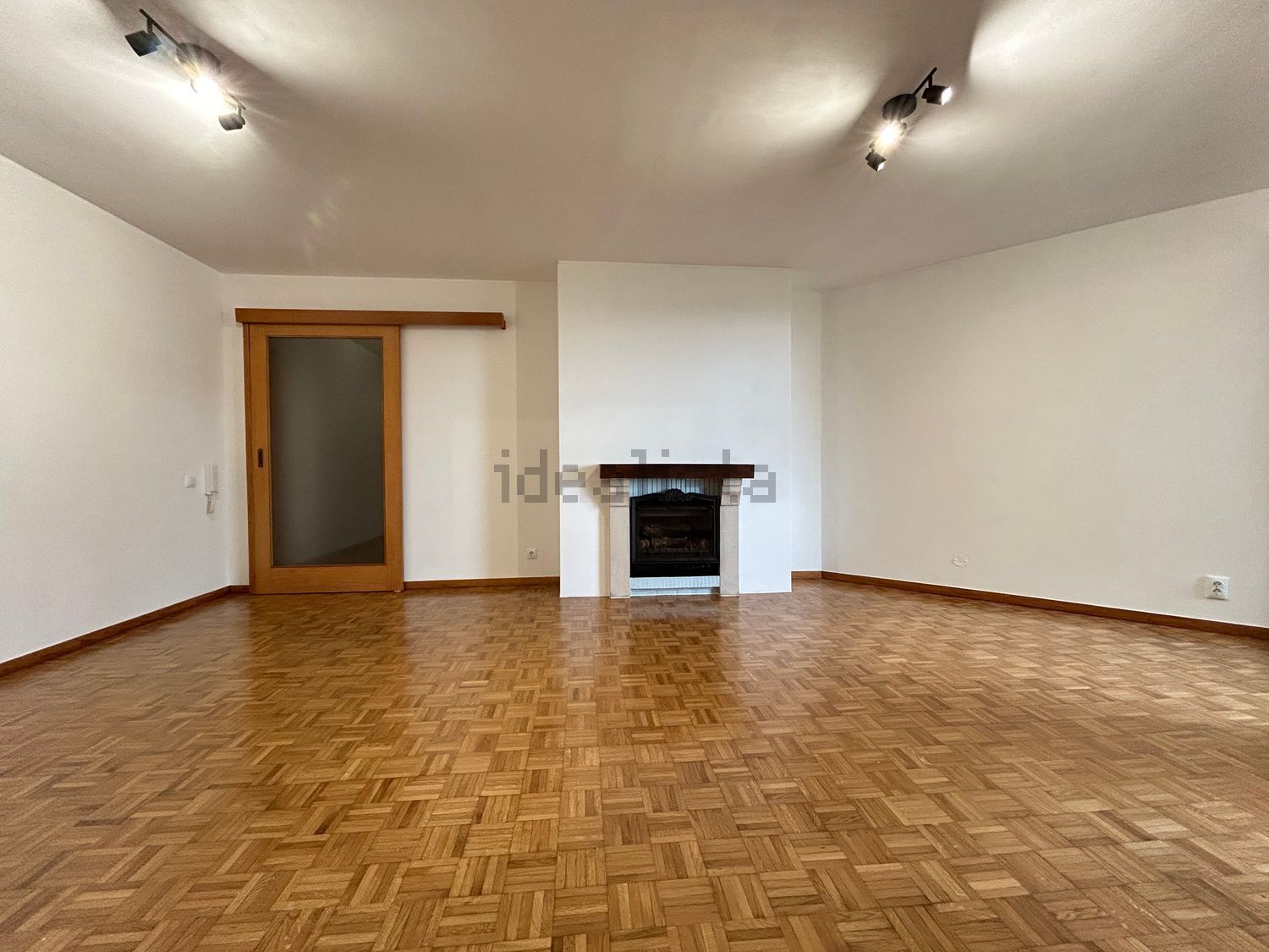 出租公寓 t3在Avenida Fabril do Norte, 803 - 客厅