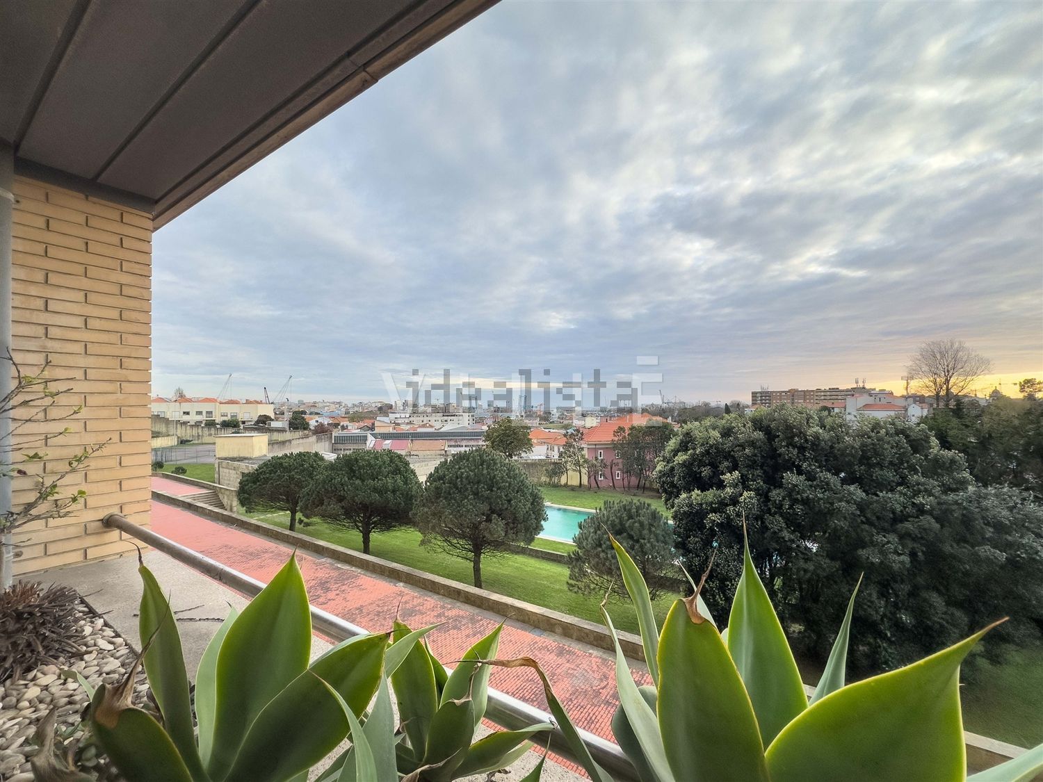 公寓 t3出售在Rua Carlos Alberto Morais, 122 - 阳台