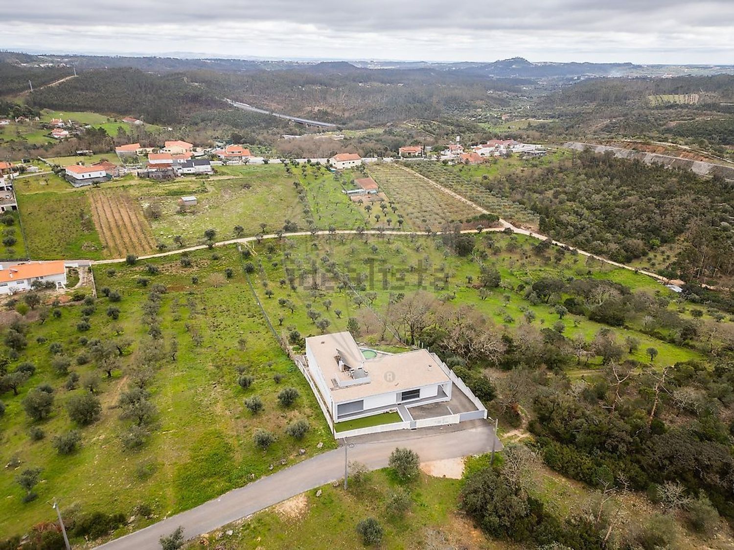 小楼房或独栋别墅出售在 Santa Catarina da Serra e Chainça - 视线