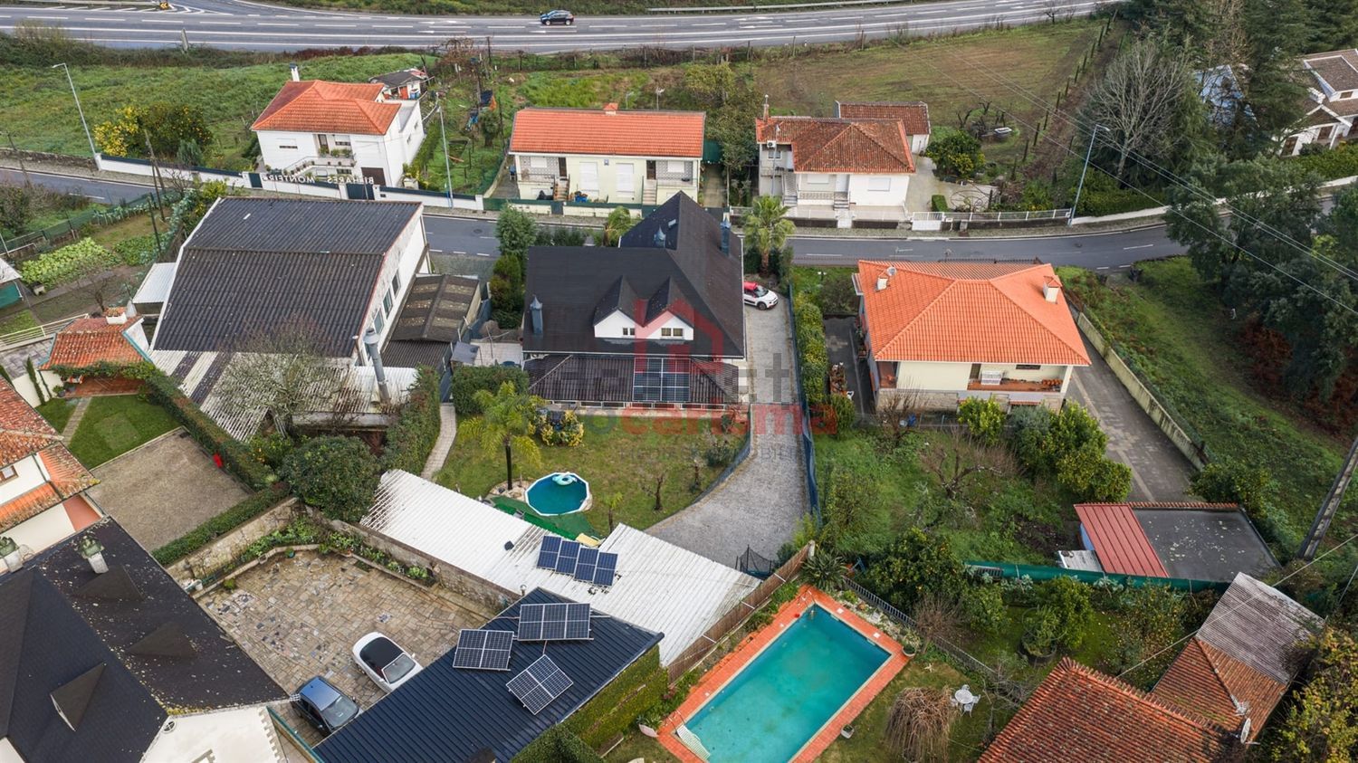 小楼房或独栋别墅出售在 Santo Tirso - Couto - Burgães - 阳台