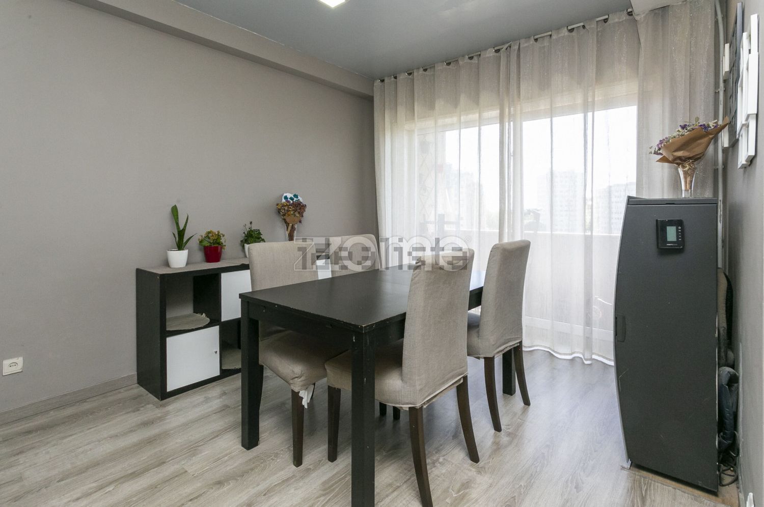公寓 t3出售在Avenida Vasco da Gama, 659 - 客厅