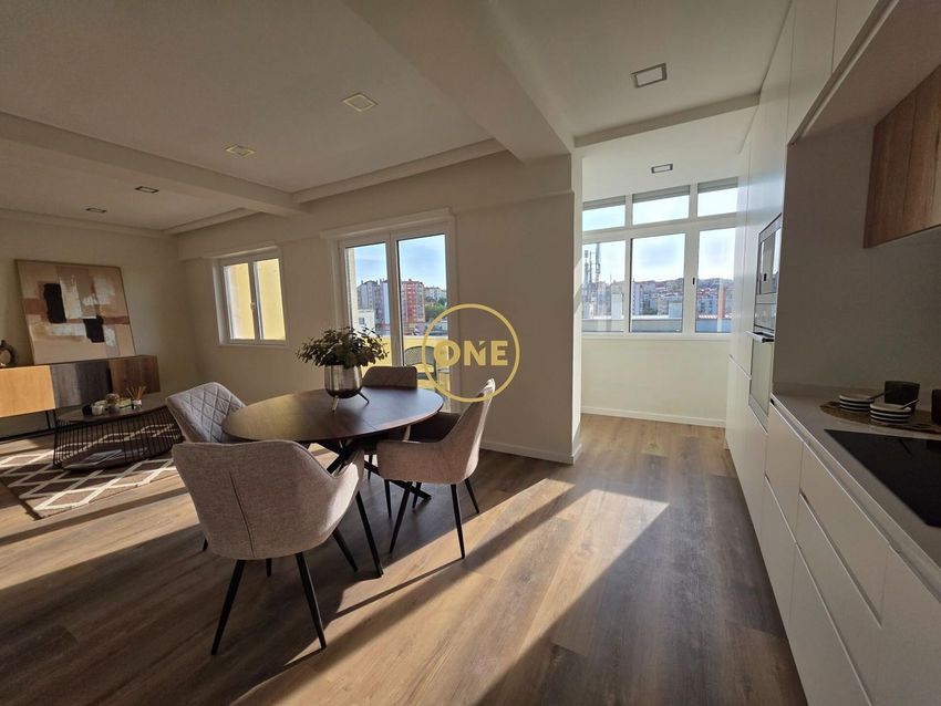 公寓 t3出售在 Bairro de Santa Cruz