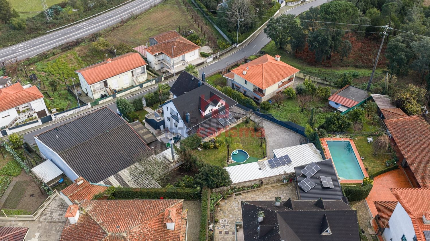 小楼房或独栋别墅出售在 Santo Tirso - Couto - Burgães - 阳台