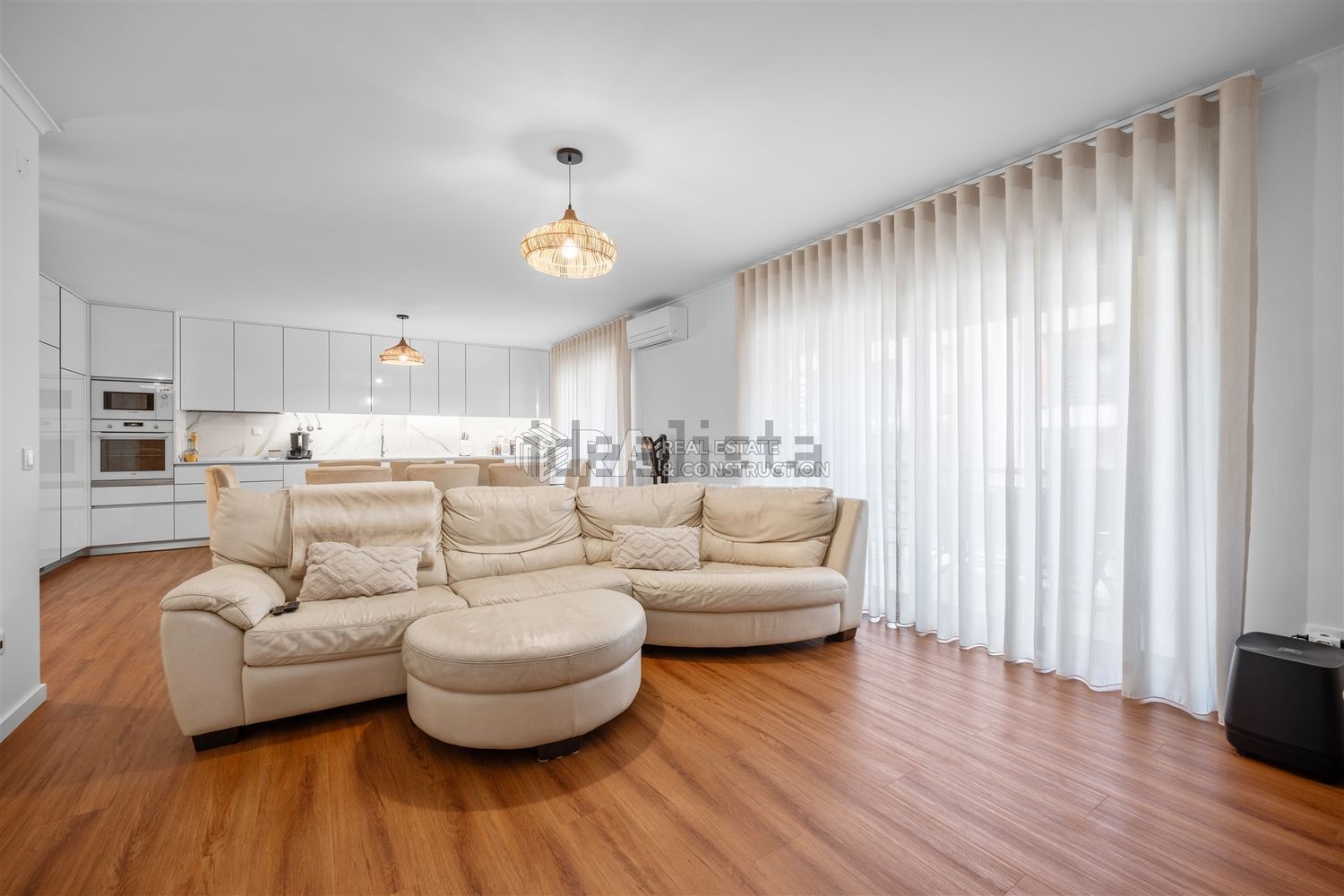 公寓 t3出售在 Palmela Village - Colinas da Arrábida - 客厅