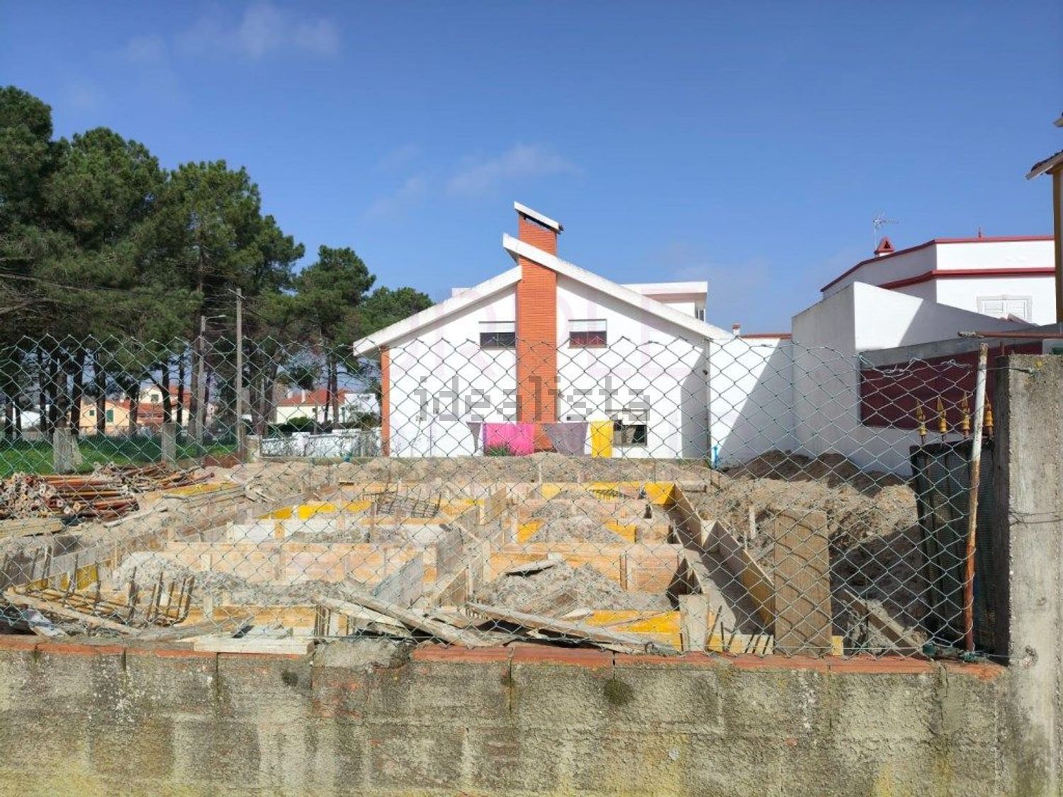 小楼房或独栋别墅出售在 Bairro Novo - Quinta Dona Maria - 外立面
