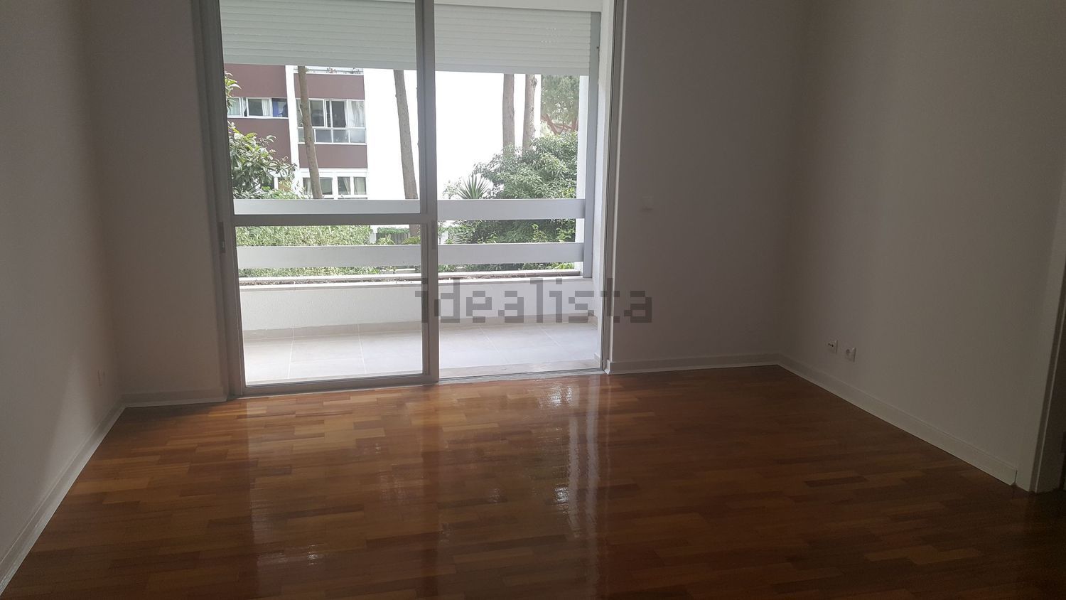 出租公寓 t2在Rua Professor Egas Moniz, 38 Lote - 客厅