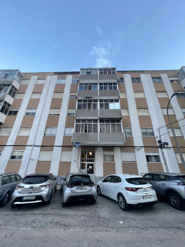 公寓 t3出售在Avenida Bento de Jesus Caraça