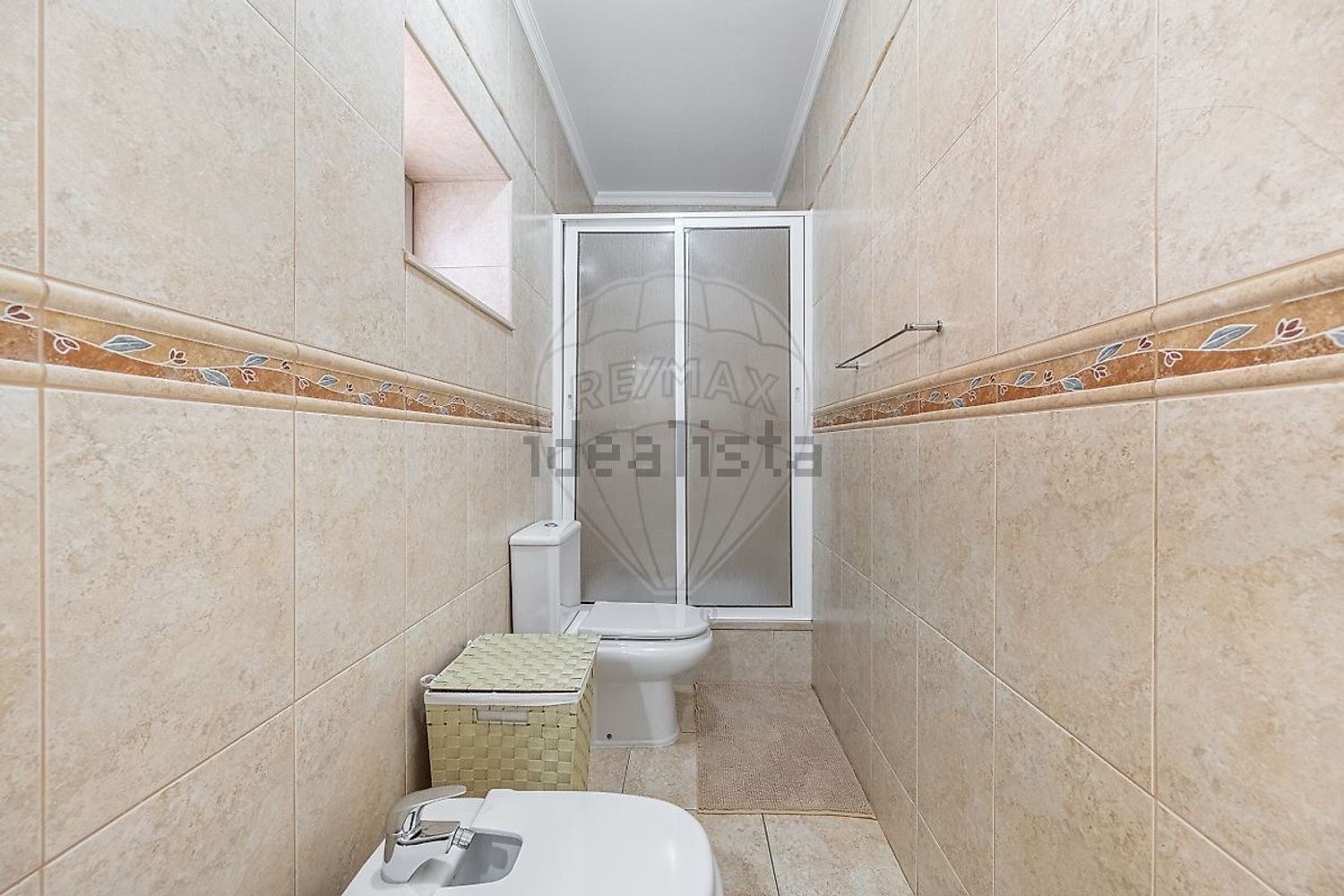 小楼房或独栋别墅出售在 Lugar de Ribeirinho, 4830-371 s/n - 卫生间