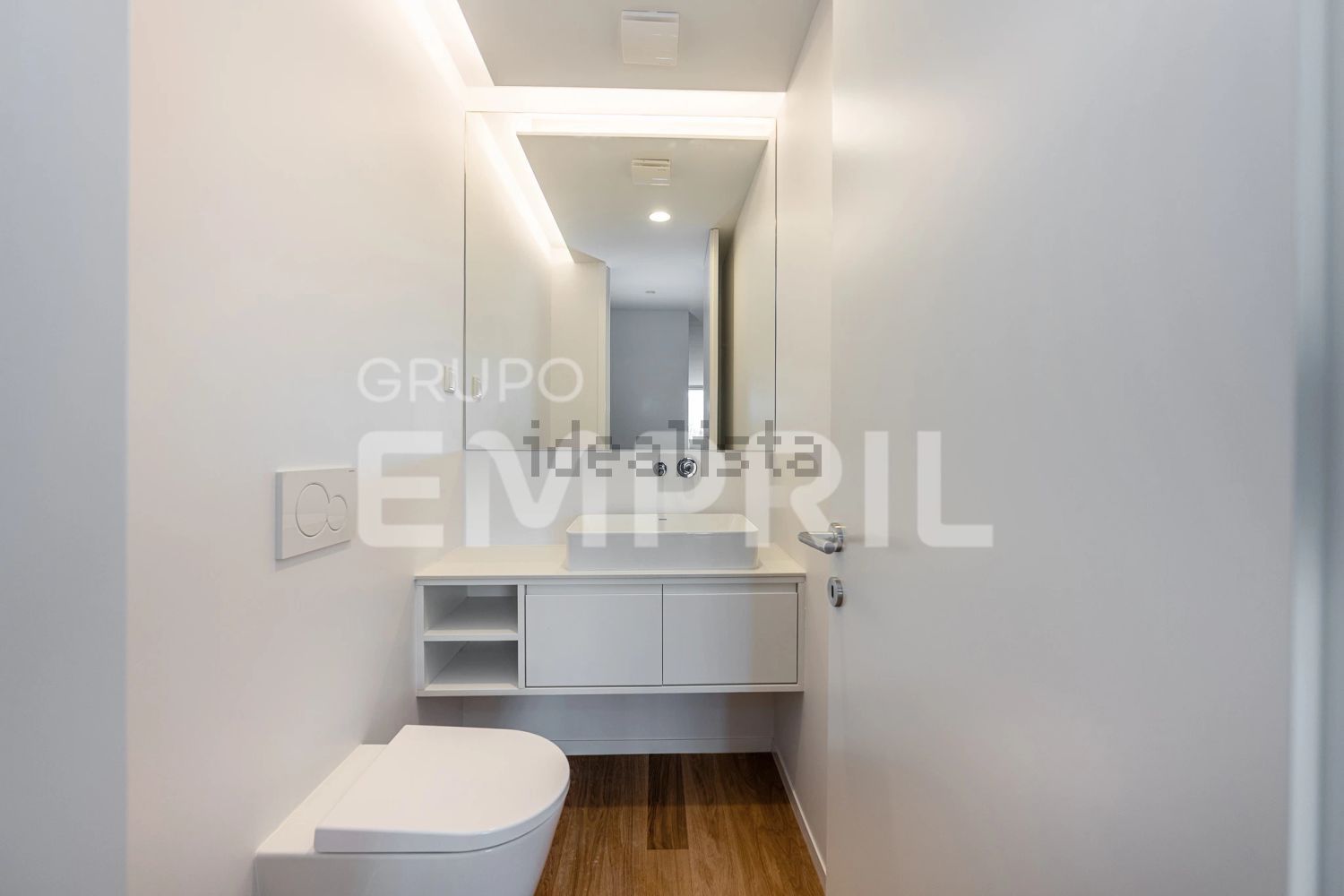 公寓 t2出售在Rua do Conselheiro de Costa Braga, 264 - 卫生间