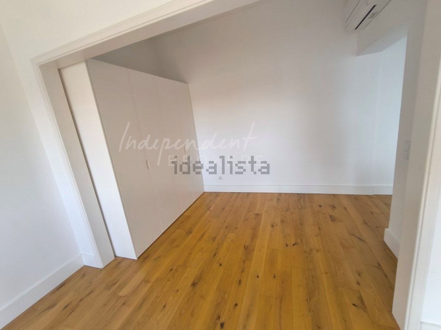 出租公寓 t4在Avenida António Augusto de Aguiar, 27 D - 居住