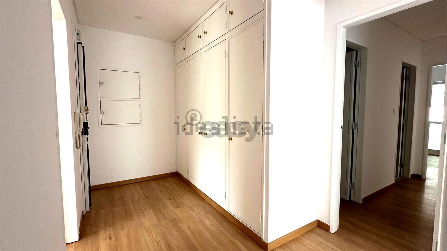 公寓 t3出售在Rua Doutor Sidónio Pais, 16 a - 前厅