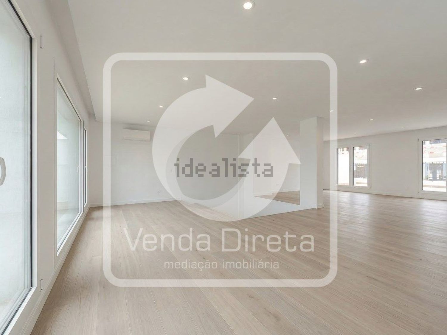 公寓 t4出售在Rua Augusto Dias da Silva, 63 - 居住