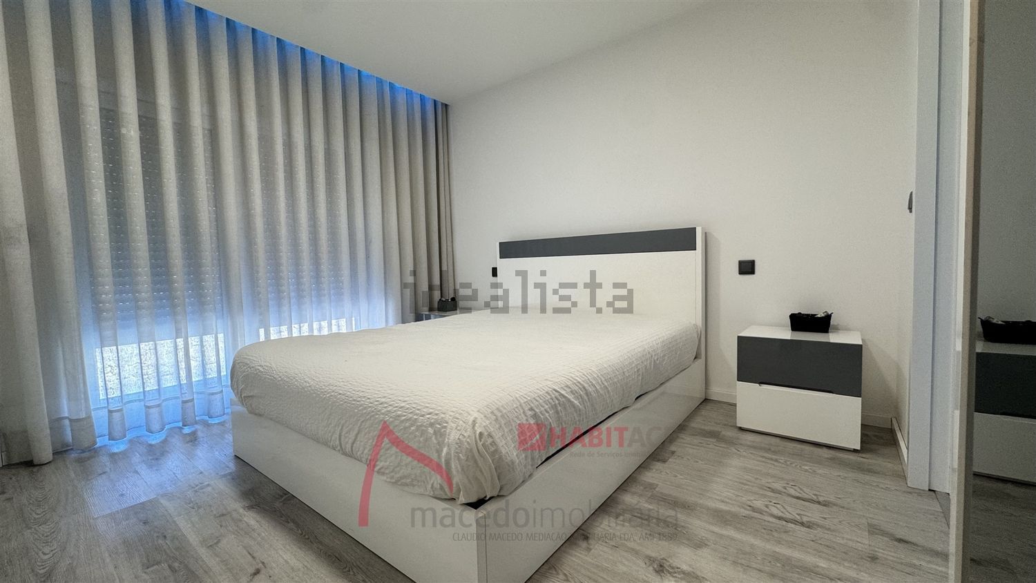 小楼房或独栋别墅出售在 Ruílhe - 卧室